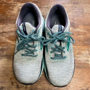 Brooks running shoes Ghost 13 size9